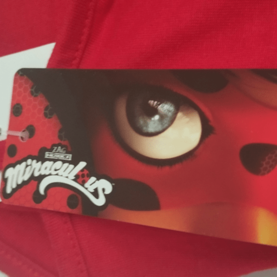 Kindermode, Roter Kinder Jumpsuit: Overall aus 100% Baumwolle  Bequeme und Lässige Sommer Kinderkleidung